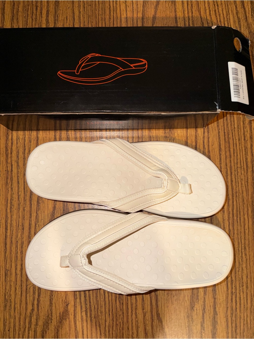 Cream Arch Support Sandals, size 8